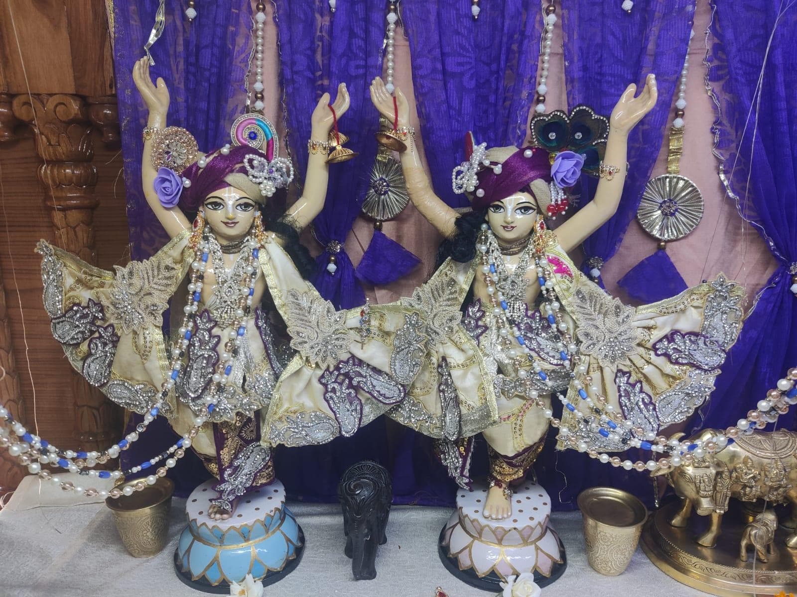 Sri Gaur Nitayi 