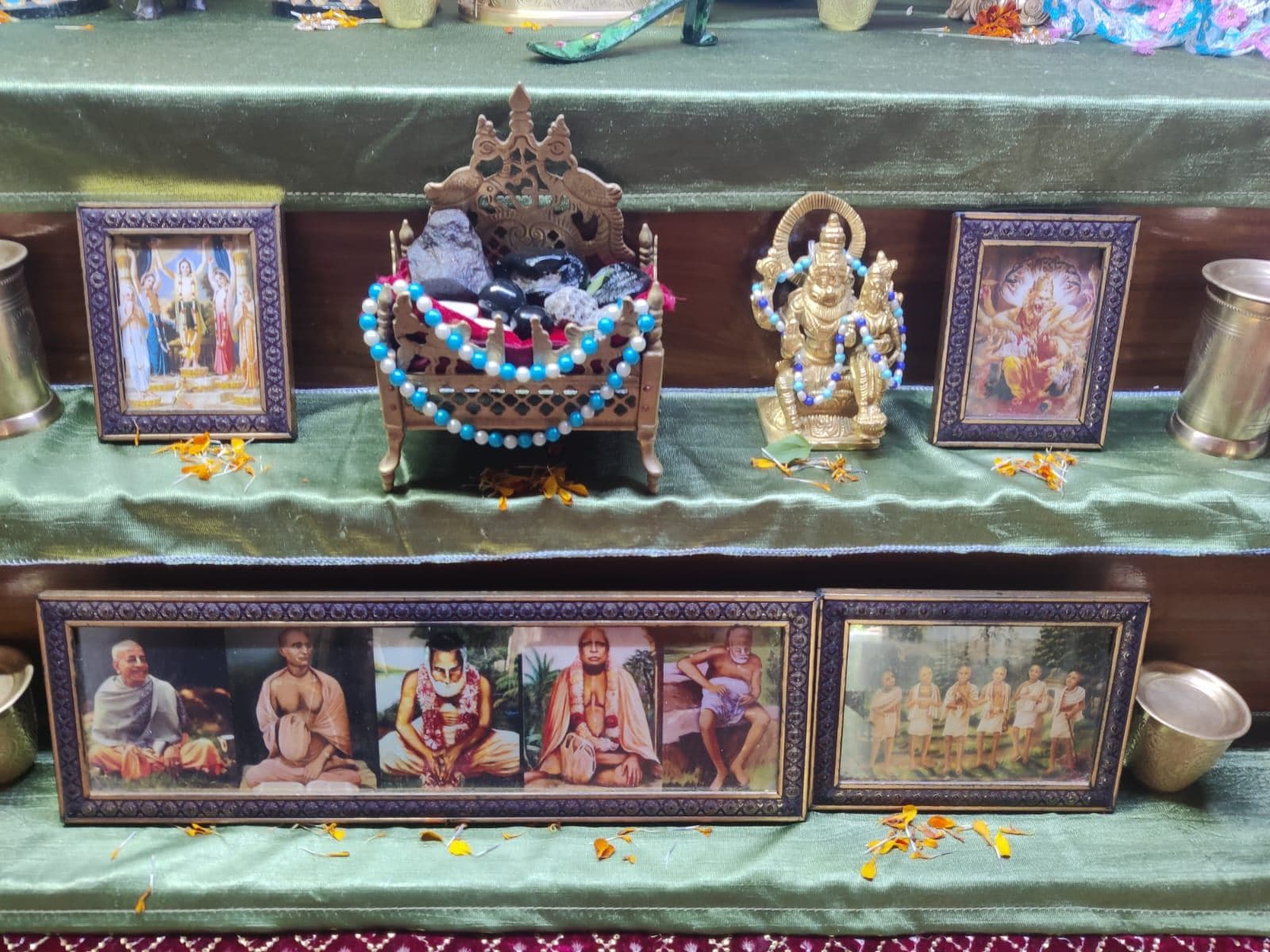 Sri Guru Parampara 